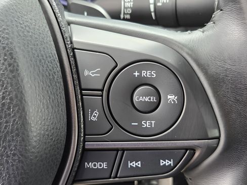 Used 2022 Toyota Camry SE image 22