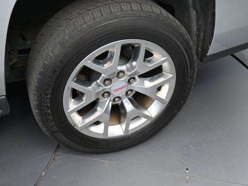 Used 2017 GMC Yukon XL SLT image 20