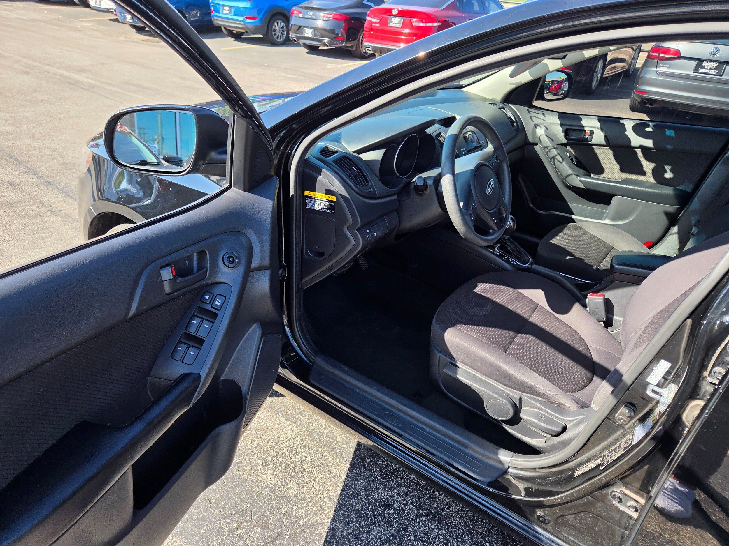 Used 2011 Kia Forte EX w/ Fuel Economy Pkg FWD image 5