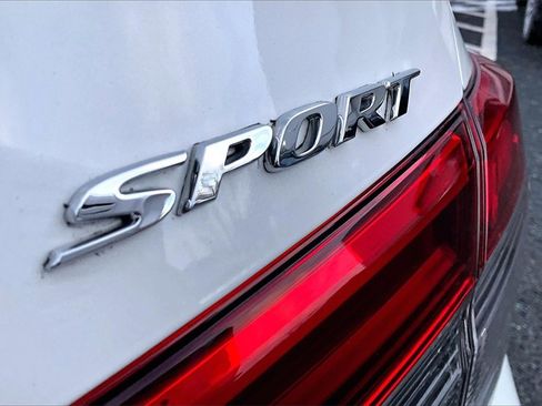 Used 2023 Honda Civic Sport image 23