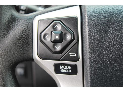 Used 2014 Toyota Tundra SR5 w/ SR5 Upgrade Package AWD/4WD image 17