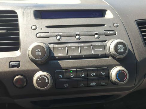 Used 2010 Honda Civic LX image 28