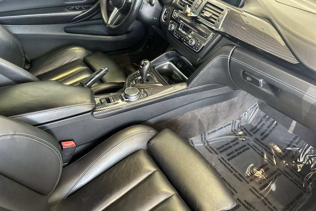 Used 2016 BMW M4 Convertible RWD image 15