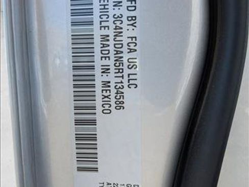 Used 2024 Jeep Compass Sport image 16