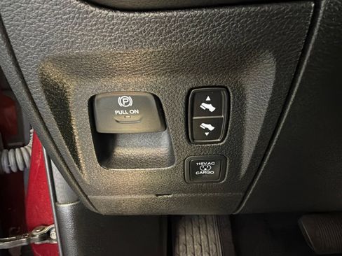 Used 2025 RAM 1500 Limited AWD/4WD image 18