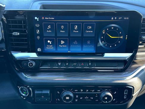 Used 2024 Chevrolet Silverado 3500 LT w/ Convenience Package image 25