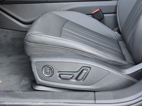 New 2025 Audi A6 Premium Plus image 27