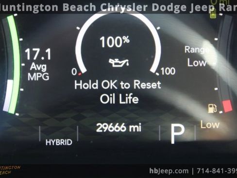 Used 2024 Jeep Wrangler Unlimited Sahara image 19