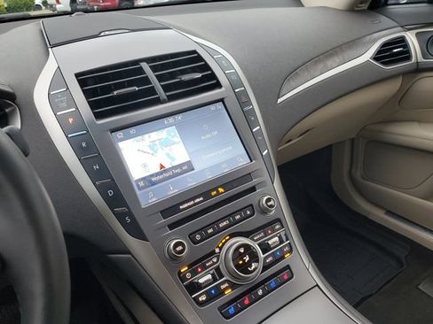 Used 2020 Lincoln MKZ Reserve w/ Elements Package AWD/4WD image 24