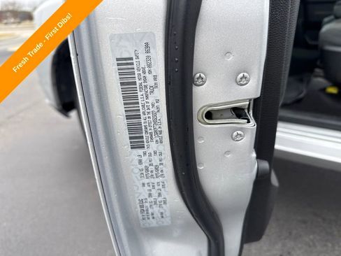 Used 2017 RAM 1500 Express image 22