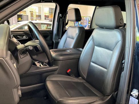 Used 2024 Chevrolet Tahoe LT AWD/4WD image 3