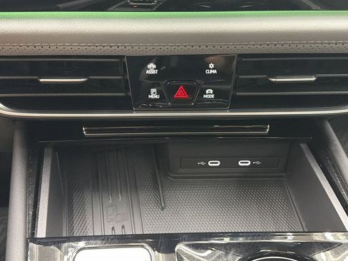 Used 2025 Volkswagen Atlas Peak Edition SE AWD/4WD image 20