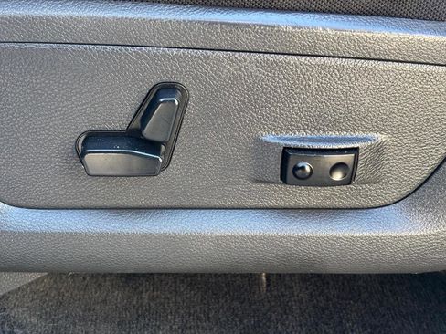 Used 2012 RAM 1500 Big Horn w/ Luxury Group image 11