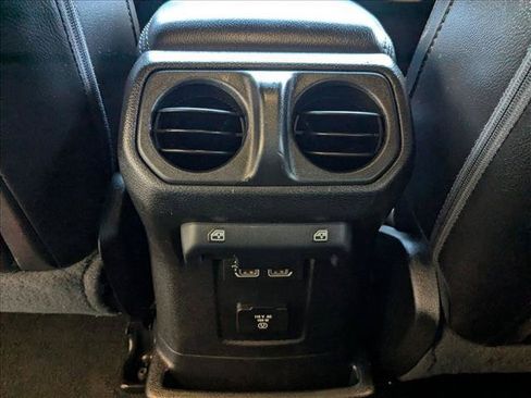 Used 2020 Jeep Wrangler Unlimited Sahara AWD/4WD image 17