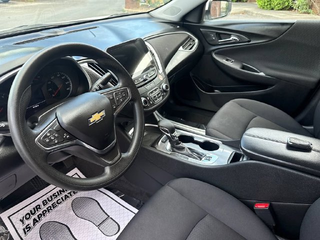 Used 2024 Chevrolet Malibu LT FWD image 8