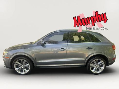 Used 2017 Audi Q3 2.0T Premium Plus w/ Premium Plus Package FWD image 3