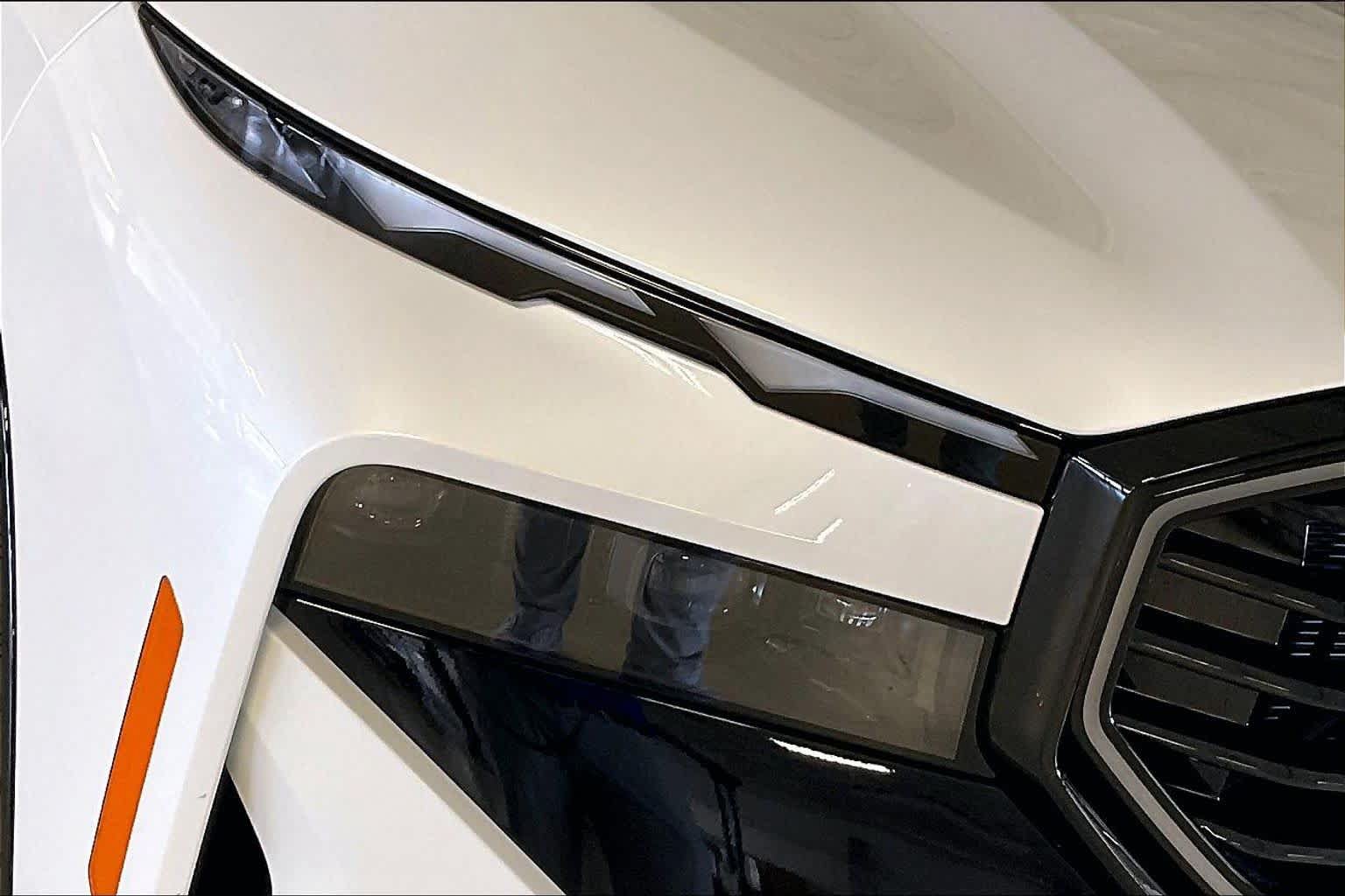 New 2026 BMW XM Label Red AWD/4WD image 13