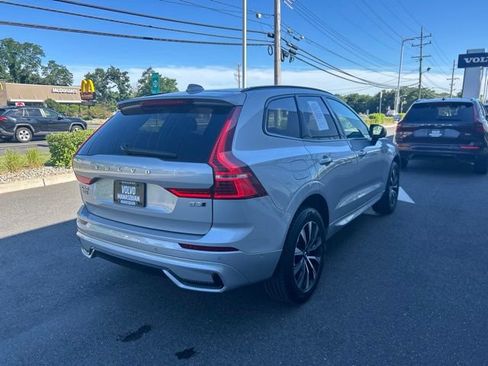 Used 2025 Volvo XC60 B5 Plus AWD/4WD image 5