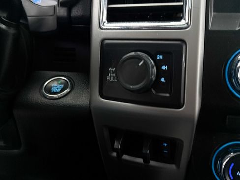 Used 2017 Ford F250 Lariat w/ Lariat Ultimate Package AWD/4WD image 6