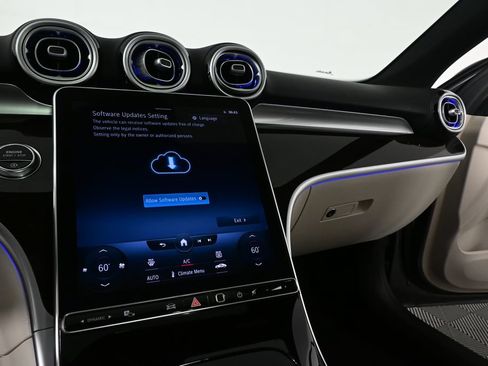 Certified 2022 Mercedes-Benz C 300 4MATIC Sedan image 13