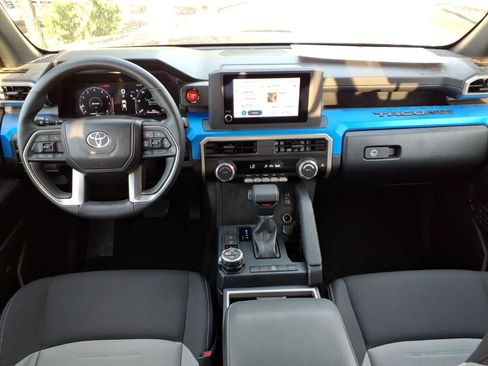 Certified 2026 Toyota Tacoma TRD Off-Road AWD/4WD image 10