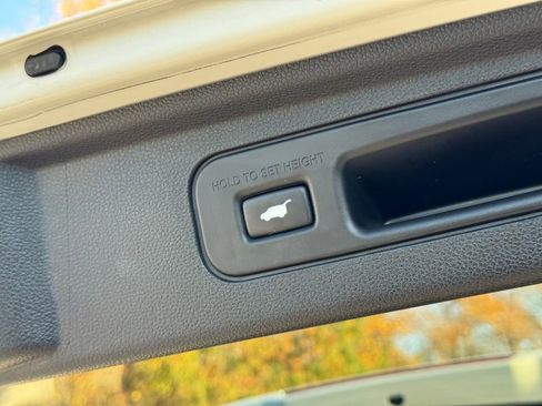 Used 2021 Honda Odyssey Elite image 18