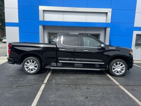 New 2025 Chevrolet Silverado 1500 High Country w/ High Country Premium Package image 5