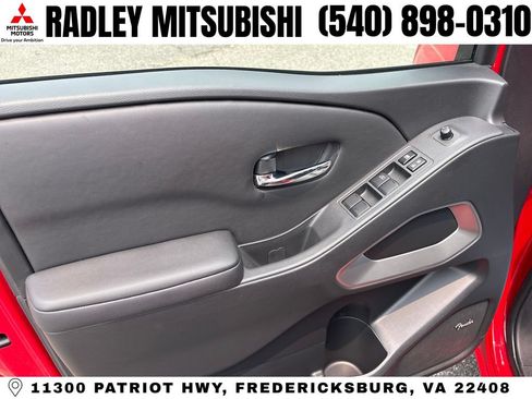 Used 2023 Nissan Frontier SV w/ SV Convenience Package AWD/4WD image 5