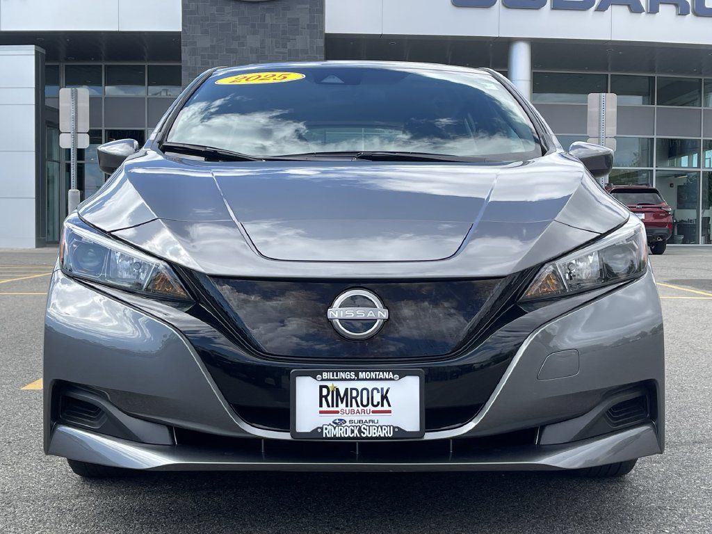 Used 2025 Nissan Leaf S FWD image 16