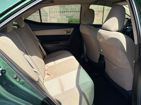 Used 2014 Toyota Corolla LE FWD image 12