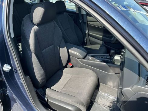 Used 2025 Honda Accord SE image 27