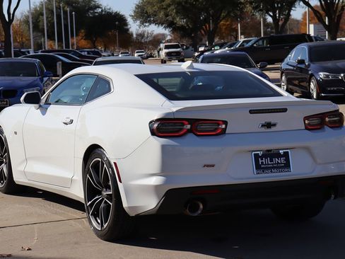 Used 2021 Chevrolet Camaro LT w/ RS Package image 7