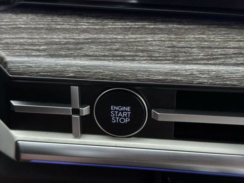 Used 2024 Hyundai Santa Fe Calligraphy AWD/4WD image 17