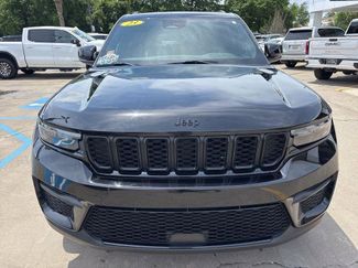 Used 2023 Jeep Grand Cherokee Altitude video 2