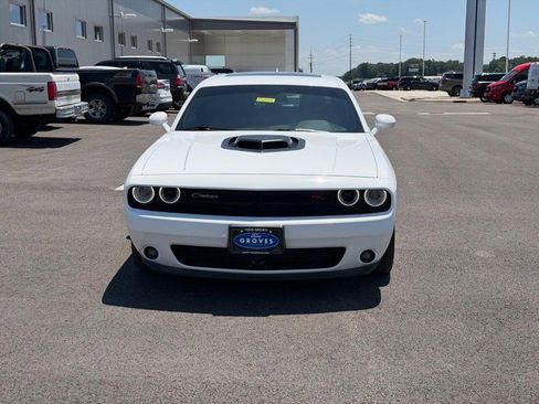 Used 2016 Dodge Challenger R/T Plus RWD image 2