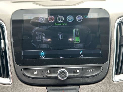 Used 2017 Chevrolet Malibu Hybrid w/ Leather Package image 21