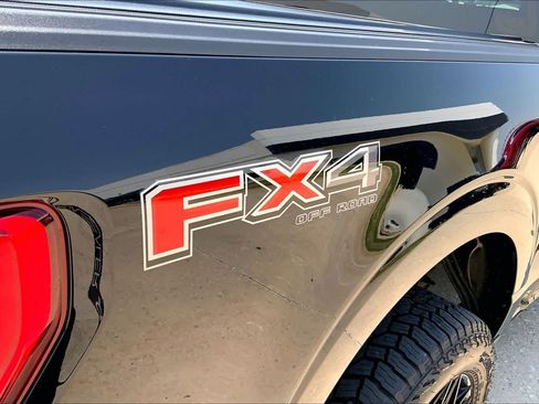Used 2021 Ford F150 Platinum w/ FX4 Off-Road Package AWD/4WD image 9