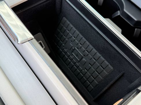 New 2026 Lincoln Navigator L Reserve AWD/4WD image 34