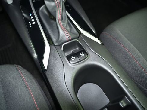 Used 2024 Toyota Corolla Cross AWD Hybrid w/ Moonroof Package image 30