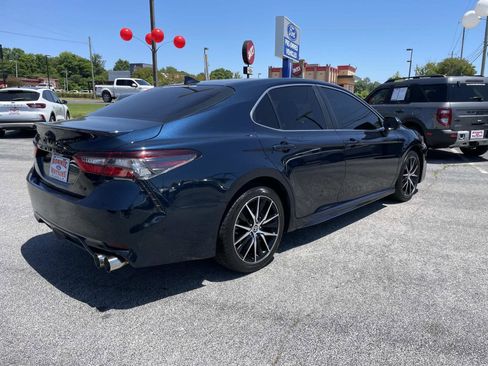 Used 2021 Toyota Camry SE FWD image 4