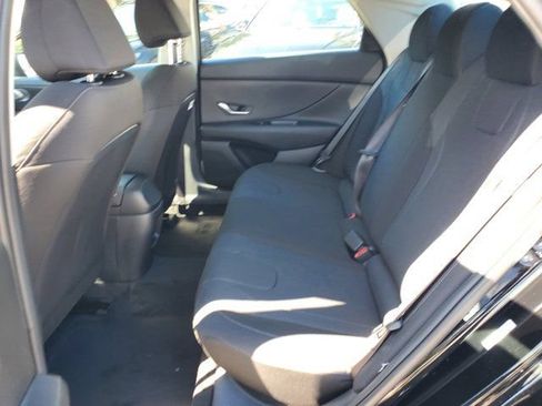 Used 2026 Hyundai Elantra SE w/ Cargo Package FWD image 6