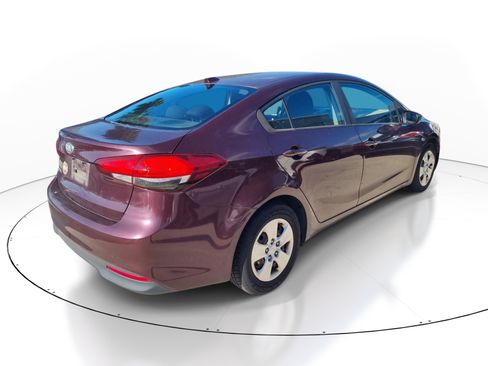 Used 2018 Kia Forte LX FWD image 8
