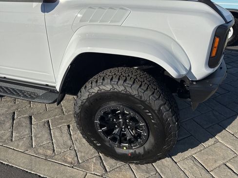 New 2025 Ford Bronco Raptor w/ Interior Carbon Fiber Pack AWD/4WD image 4