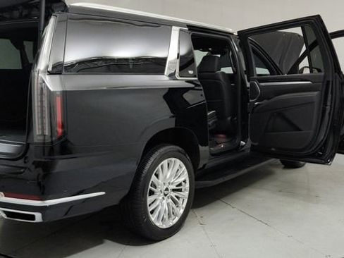 Certified 2025 Cadillac Escalade ESV Premium Luxury w/ LPO, Floor Liner Package image 10