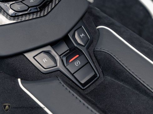 Used 2021 Lamborghini Aventador SVJ AWD/4WD image 30