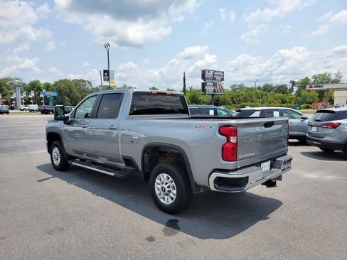 Used 2025 Chevrolet Silverado 2500 LT w/ Convenience Package AWD/4WD image 3