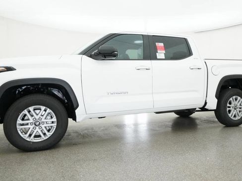 New 2026 Toyota Tundra SR5 AWD/4WD image 44
