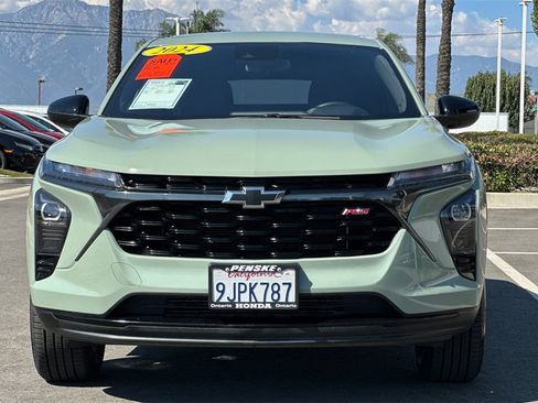 Used 2024 Chevrolet Trax RS w/ Driver Confidence Package image 9