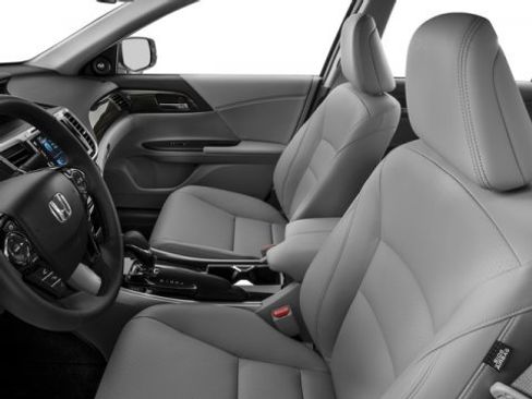 Used 2016 Honda Accord EX-L image 9