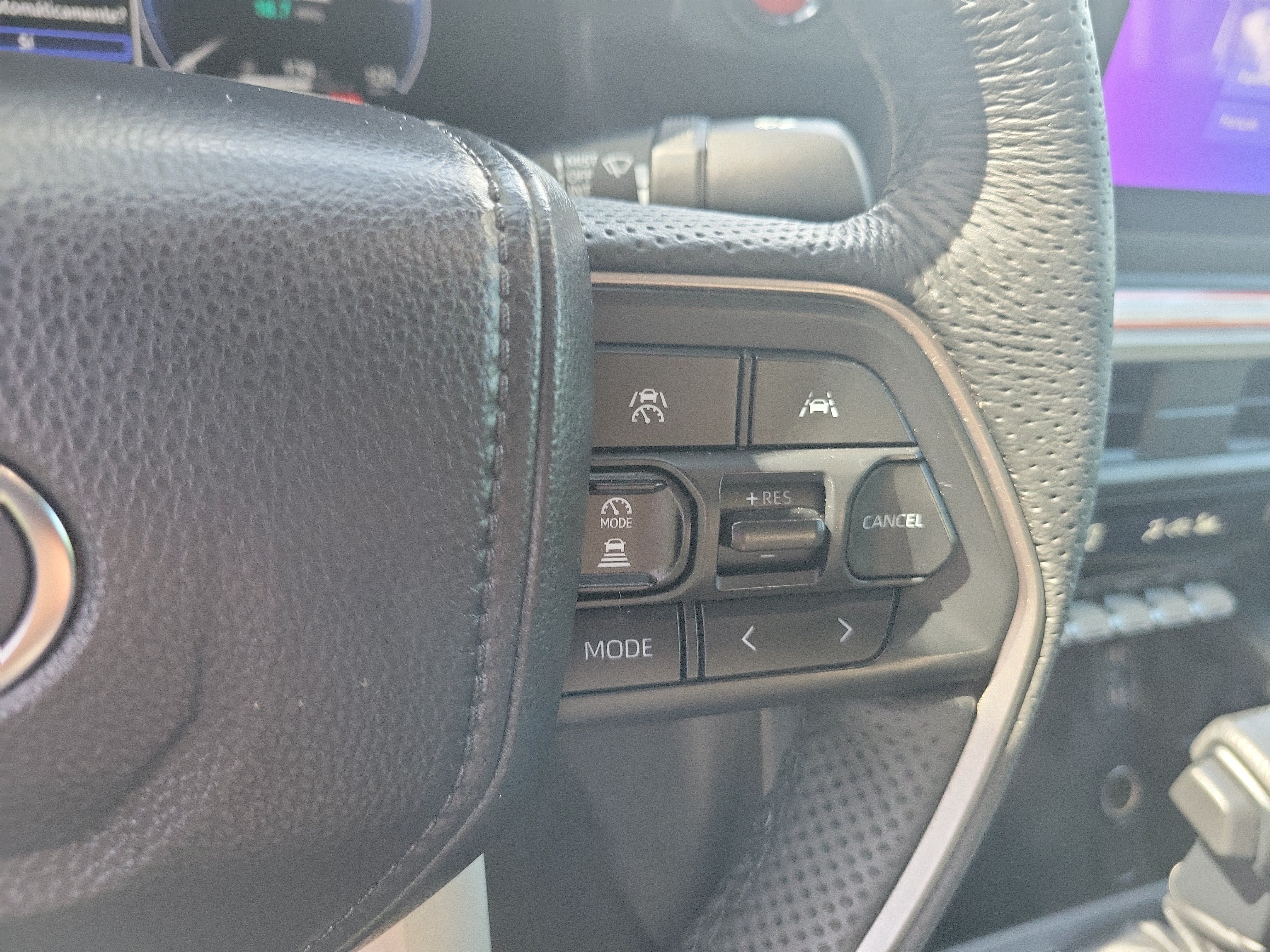 Certified 2025 Toyota Tacoma TRD Sport AWD/4WD image 27